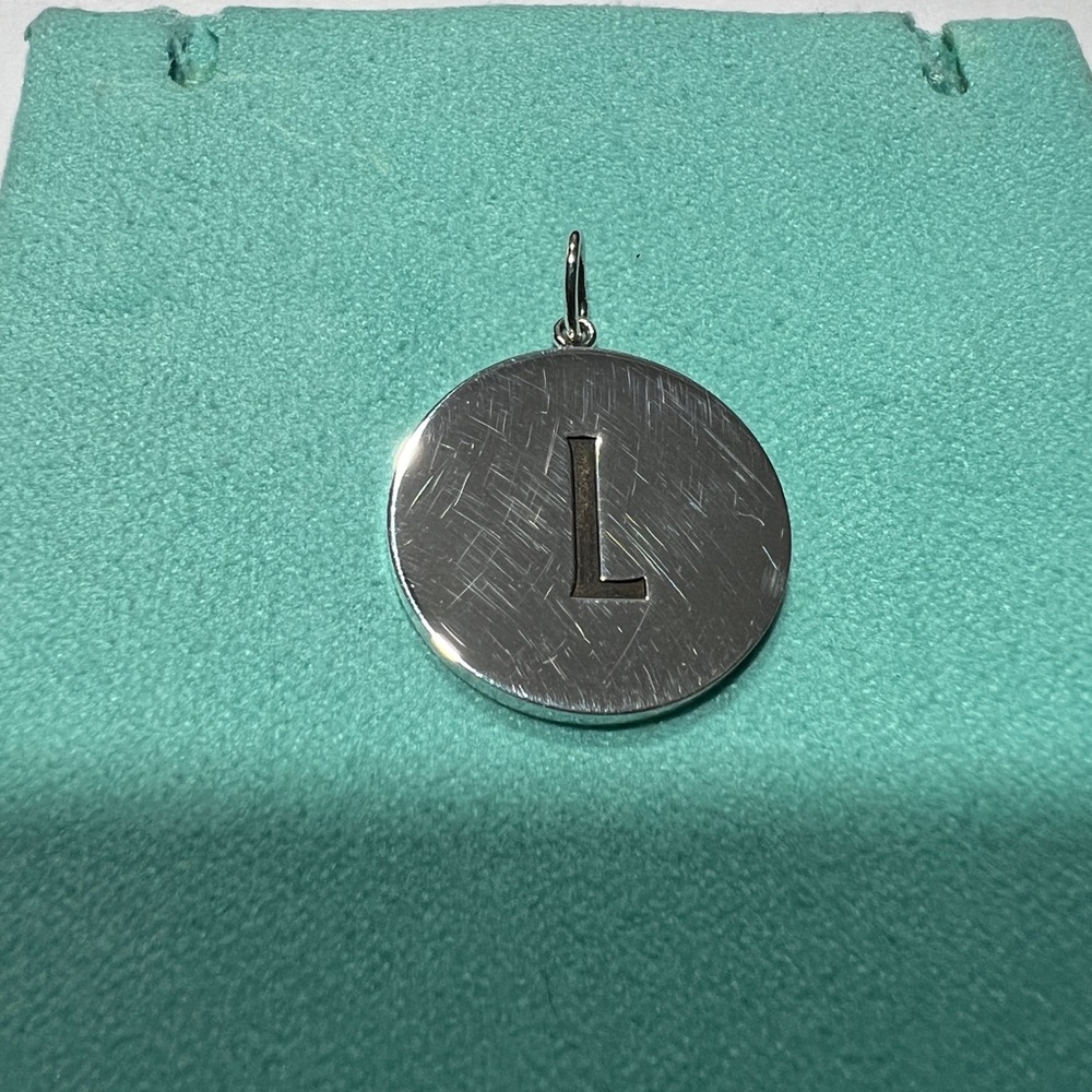 Tiffany & Co. letter L round charm